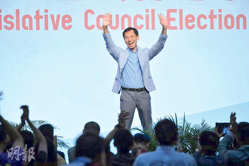 姚松炎在「建築、測量、都市規劃及園境界」當選,打破該界別回歸以來由建制派佔據的局面。(鄧宗弘攝) 姚松炎在「建築、測量、都市規劃及園境界」當選,打破該界別回歸以來由建制派佔據的局面。(鄧宗弘攝)