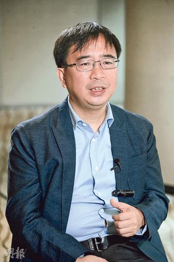 「墨子號」首席科學家潘建偉認為本港大學不少學者理論好,但實驗研究的支持強度不如內地,建議港府加大對實驗科學及高科技的投入。(楊柏賢攝) 「墨子號」首席科學家潘建偉認為本港大學不少學者理論好,但實驗研究的支持強度不如內地,建議港府加大對實驗科學及高科技的投入。(楊柏賢攝)