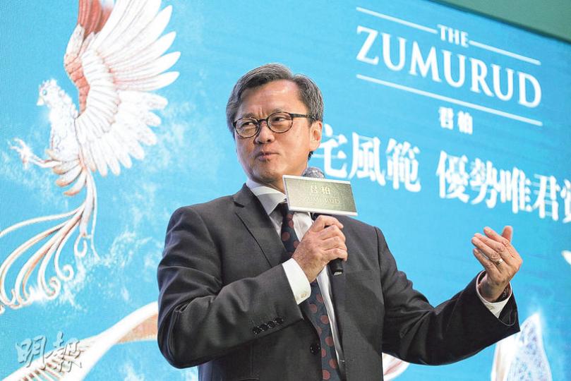 長實地產執行董事趙國雄(圖)表示,近月樓市氣氛熾熱,亞皆老街君柏亦將乘勢於短期內開放現樓,部署黃金周推售。(郭慶輝攝) 長實地產執行董事趙國雄(圖)表示,近月樓市氣氛熾熱,亞皆老街君柏亦將乘勢於短期內開放現樓,部署黃金周推售。(郭慶輝攝)