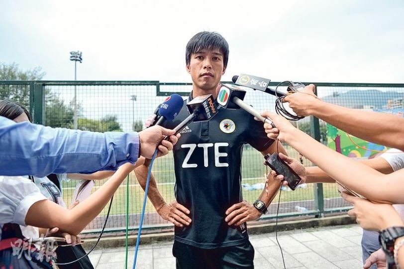 飛馬昨晨繼續操練,領隊文彼得(圖)對於「假波事件」感到不開心,指球員士氣及練習方面有少許影響。(鍾林枝攝) 飛馬昨晨繼續操練,領隊文彼得(圖)對於「假波事件」感到不開心,指球員士氣及練習方面有少許影響。(鍾林枝攝)