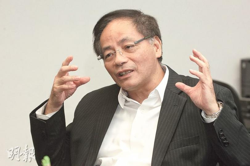 民建聯葉國謙(圖)表示,希望下屆特首是「有決心、有手腕」的完美領袖,但可惜「香港未有這樣的人」。若要兩個條件選其一,他稱自己更看重「有決心」。(李紹昌攝) 民建聯葉國謙(圖)表示,希望下屆特首是「有決心、有手腕」的完美領袖,但可惜「香港未有這樣的人」。若要兩個條件選其一,他稱自己更看重「有決心」。(李紹昌攝)