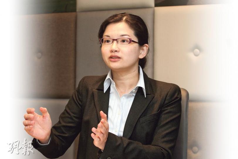 陳景琳表示，中資基建股、水泥股及個別環保股受惠國策，值得投資者留意。（李紹昌攝）