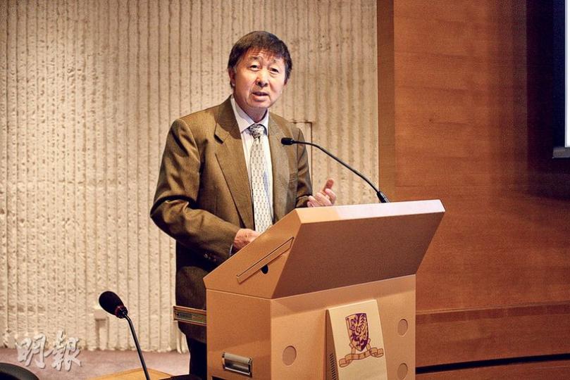 北大教授梁雲祥昨出席中文大學論壇，探討中日關係發展。（明報記者攝）