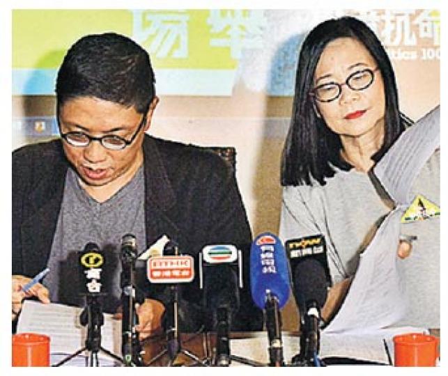 港大學者何式凝（右）、王慧麟（左）等12學者組成「學者抗者」考慮參選高等教育界，但表明傾向在特首選舉投白票。（馮凱鍵攝）