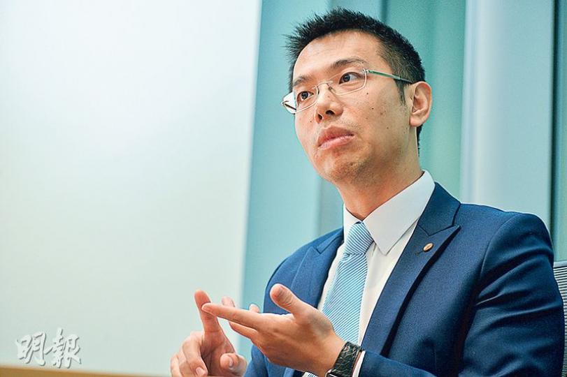 安盛投資管理新興亞洲高級經濟師姚遠分析,一線城市過去一年樓價升幅太快,若升勢持續金融風險便會增加,故中央才出手調控。(黃志東攝) 安盛投資管理新興亞洲高級經濟師姚遠分析,一線城市過去一年樓價升幅太快,若升勢持續金融風險便會增加,故中央才出手調控。(黃志東攝)