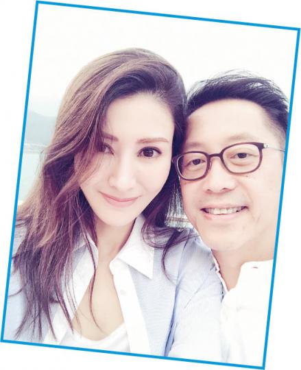 李嘉欣與老公許晉亨由拍拖到結婚，一直恩愛如昔。（微博圖片） 李嘉欣分享跟老公許晉亨的甜蜜時光。（微博圖片）