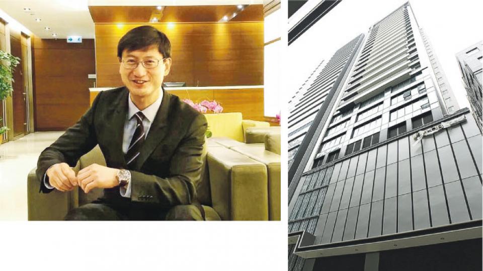恒地韓家輝表示,本港經濟基調良好,集團雖然部署明年首季推售長沙灣活化工廈項目恒龍中心(右圖),但現時已接獲不少查詢。(林可為攝) 恒地韓家輝表示,本港經濟基調良好,集團雖然部署明年首季推售長沙灣活化工廈項目恒龍中心(右圖),但現時已接獲不少查詢。(林可為攝)
