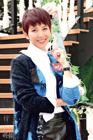 蔡少芬未知道聖誕有否假期陪女兒。(攝影:梁迺楠)陳嘉佳(左起)、蔡少芬、張文慈、林欣彤及吳芷默於《老表3》合作愉快,五女齊齊鬥搞笑。(攝影:梁迺楠) 蔡少芬未知道聖誕有否假期陪女兒。(攝影:梁迺楠)陳嘉佳(左起)、蔡少芬、張文慈、林欣彤及吳芷默於《老表3》合作愉快,五女齊齊鬥搞笑。(攝影:梁迺楠)