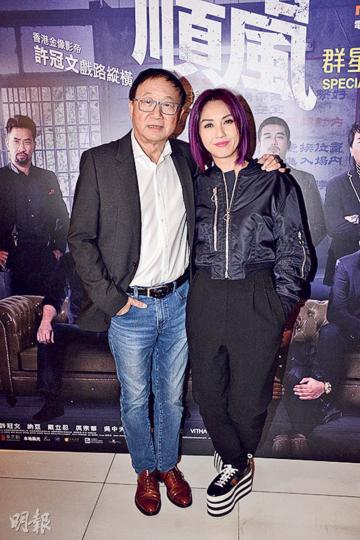 許冠文主演的電影《一路順風》昨晚舉行首映禮 ,楊千嬅專程來捧場。(攝影﹕梁迺楠) 許冠文主演的電影《一路順風》昨晚舉行首映禮 ,楊千嬅專程來捧場。(攝影﹕梁迺楠)