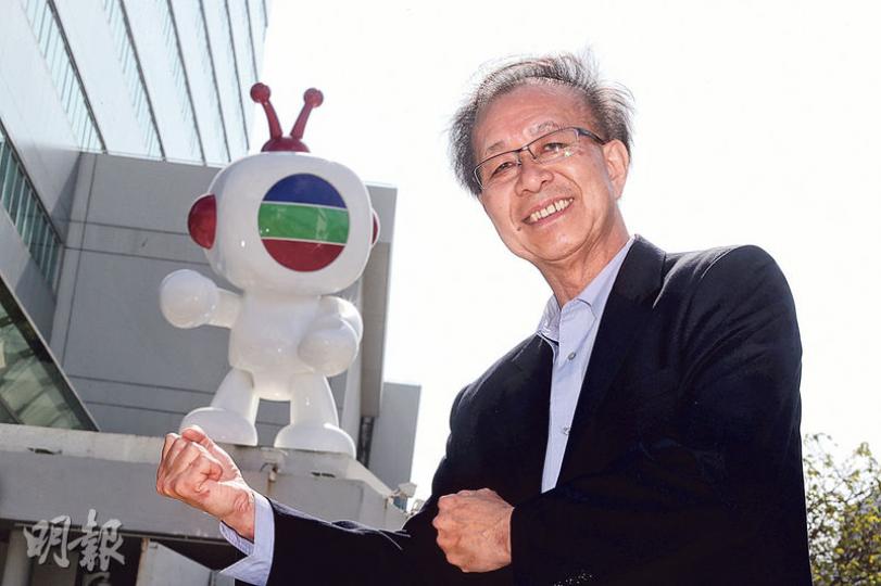 無綫企業傳訊部宣傳科前副總監曾醒明(圖)服務無綫43年,上至公司管理政策,下至藝員花邊新聞,均由他一一代為對外回應,記者圈內暱稱他為另一「TVBuddy」(無綫吉祥物)。(李紹昌攝) 無綫企業傳訊部宣傳科前副總監曾醒明(圖)服務無綫43年,上至公司管理政策,下至藝員花邊新聞,均由他一一代為對外回應,記者圈內暱稱他為另一「TVBuddy」(無綫吉祥物)。(李紹昌攝)