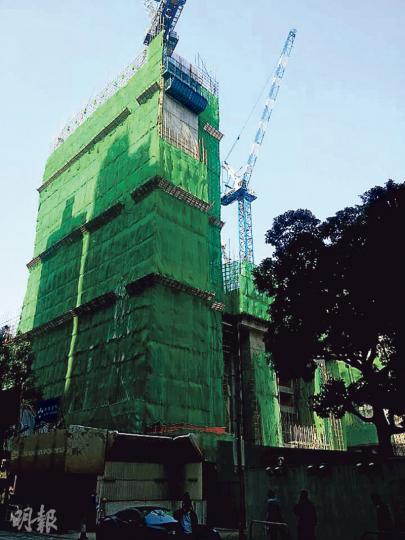 長實北角油街項目在上月獲批預售,涉及378個單位,預計發展商短期內公布樓盤命名。(林可為攝) 長實北角油街項目在上月獲批預售,涉及378個單位,預計發展商短期內公布樓盤命名。(林可為攝)