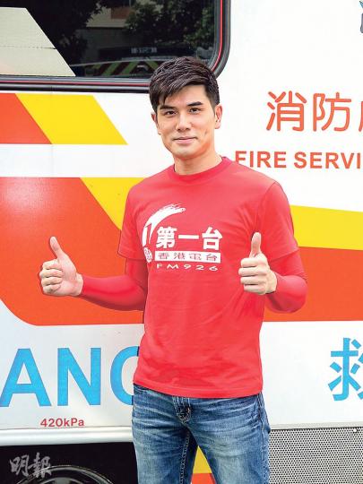 伍允龍的手部傷勢已逐漸康復。(攝影/記者:林蘊兒) 伍允龍的手部傷勢已逐漸康復。(攝影/記者:林蘊兒)