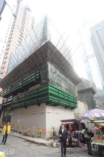 市建局的中環卑利街、嘉咸街地盤A,昨日共收到43份發展意向書,相關數量創局方歷史新高紀錄。(劉焌陶攝) 市建局的中環卑利街、嘉咸街地盤A,昨日共收到43份發展意向書,相關數量創局方歷史新高紀錄。(劉焌陶攝)