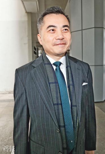 曾蔭權出任行政長官期間，獲他提名出任律政司長的黃仁龍（圖）昨到庭旁聽。被問到為何前來旁聽，黃稱不會接受訪問。（李紹昌攝）