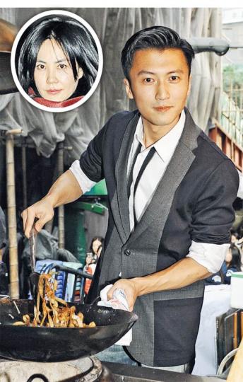 霆鋒義炒「鋒味牛筋脆片河」,未知女友王菲(圓圖)有否品嘗過呢?(攝影:鍾偉茵)衛詩雅(左)與鄭容和(右)大讚霆鋒的廚藝。(攝影:鍾偉茵)鄭容和(左)表示最難忘霆鋒(右)焗了一個蘋果批給他吃。(攝影:鍾偉茵) 霆鋒義炒「鋒味牛筋脆片河」,未知女友王菲(圓圖)有否品嘗過呢?(攝影:鍾偉茵)衛詩雅(左)與鄭容和(右)大讚霆鋒的廚藝。(攝影:鍾偉茵)鄭容和(左)表示最難忘霆鋒(右)焗了一個蘋果批給他吃。(攝影:鍾偉茵)