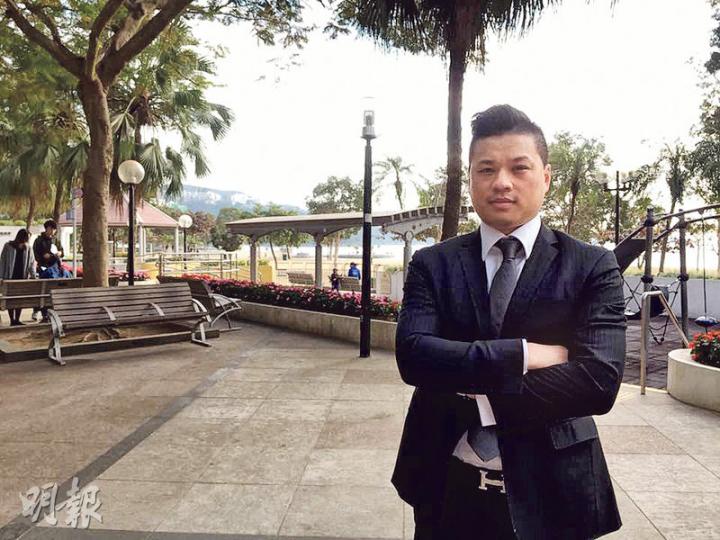 鍾浩文表示,回顧加入工商舖代理行界後,業界雖然經歷SARS、金融海嘯,不過同時間亦受惠自由行政策,零售市場迎來近年興旺,直接帶動舖位物業身價飈升。(方可兒攝) 鍾浩文表示,回顧加入工商舖代理行界後,業界雖然經歷SARS、金融海嘯,不過同時間亦受惠自由行政策,零售市場迎來近年興旺,直接帶動舖位物業身價飈升。(方可兒攝)
