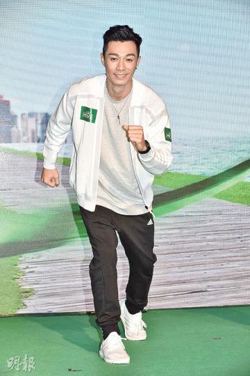 周柏豪努力操弗,希望稍後舉行的演唱會以最佳狀態示人。(攝影:孫華中) 周柏豪努力操弗,希望稍後舉行的演唱會以最佳狀態示人。(攝影:孫華中)