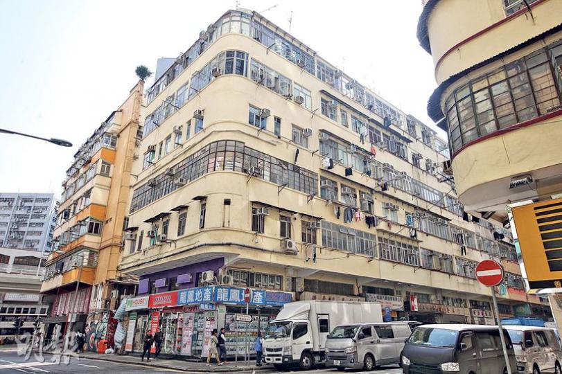 於去年底啟動,位於萬安街及大角嘴道的「需求主導」重建項目,市建局收到39份反對意見書。市建局去年底指有關項目的重建及收購費用達17億元,料可建200個住宅單位。(曾憲宗攝) 於去年底啟動,位於萬安街及大角嘴道的「需求主導」重建項目,市建局收到39份反對意見書。市建局去年底指有關項目的重建及收購費用達17億元,料可建200個住宅單位。(曾憲宗攝)