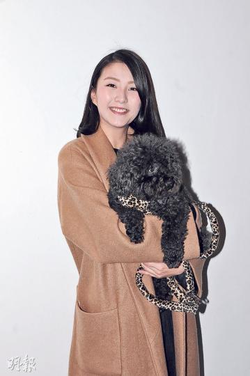 陳嘉桓計劃帶愛犬去旅行。(攝影/記者:林祖傑)何國鉦有份參與動物慈善相展,童愛玲偕同愛犬現身支持。(攝影/記者:林祖傑) 陳嘉桓計劃帶愛犬去旅行。(攝影/記者:林祖傑)何國鉦有份參與動物慈善相展,童愛玲偕同愛犬現身支持。(攝影/記者:林祖傑)