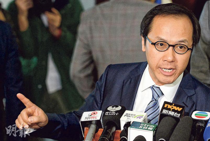 立法會議員梁繼昌(圖)昨形容被特首入稟控告誹謗是「史無前例」,亦是「幾壞的先例」,但強調將以平常心面對,繼續自己在UGL專責委員會的工作。(劉焌陶攝) 立法會議員梁繼昌(圖)昨形容被特首入稟控告誹謗是「史無前例」,亦是「幾壞的先例」,但強調將以平常心面對,繼續自己在UGL專責委員會的工作。(劉焌陶攝)