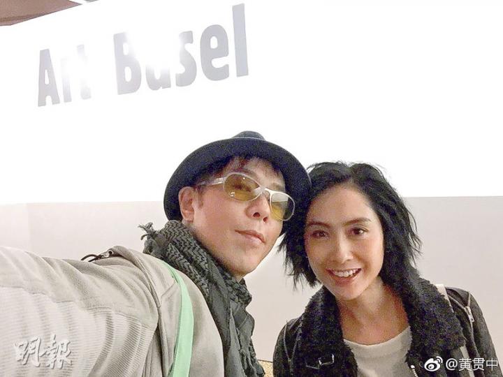 朱茵與老公黃貫中結婚5年,恩愛如昔,昨日更難得過二人世界。(攝影:娛樂組) 朱茵與老公黃貫中結婚5年,恩愛如昔,昨日更難得過二人世界。(攝影:娛樂組)