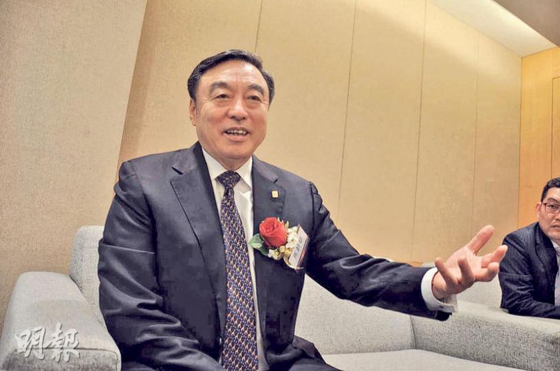 前招商銀行行長馬蔚華昨在香港科技園接受本報專訪時表示,香港最大問題是經濟發展動力不足,包括年輕人在內,缺少創業激情,太關注政治。(李泉攝) 前招商銀行行長馬蔚華昨在香港科技園接受本報專訪時表示,香港最大問題是經濟發展動力不足,包括年輕人在內,缺少創業激情,太關注政治。(李泉攝)