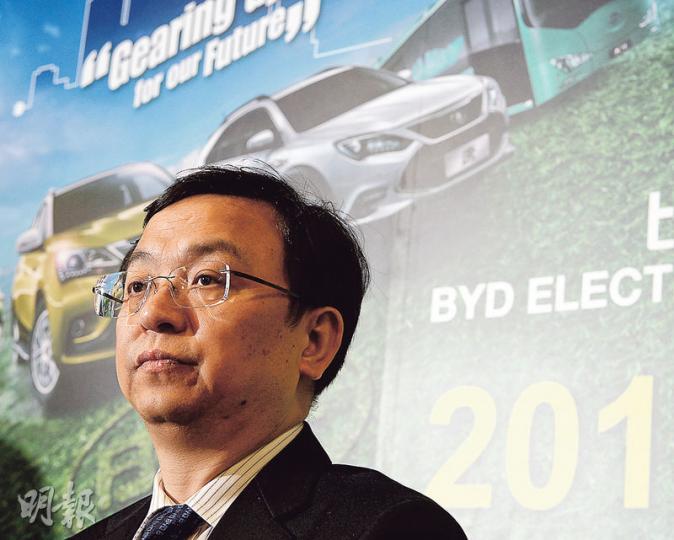 比亞迪董事長王傳福(圖)冀全年銷售14萬至16萬輛新能源車。(劉焌陶攝) 比亞迪董事長王傳福(圖)冀全年銷售14萬至16萬輛新能源車。(劉焌陶攝)
