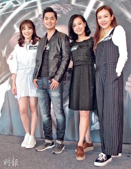 湯洛雯(左起)、鄭俊弘、黃心穎及李佳芯為《與諜同謀》造勢,希望大結局收視有好成績。(攝影鎅O者:柯美) 湯洛雯(左起)、鄭俊弘、黃心穎及李佳芯為《與諜同謀》造勢,希望大結局收視有好成績。(攝影鎅O者:柯美)