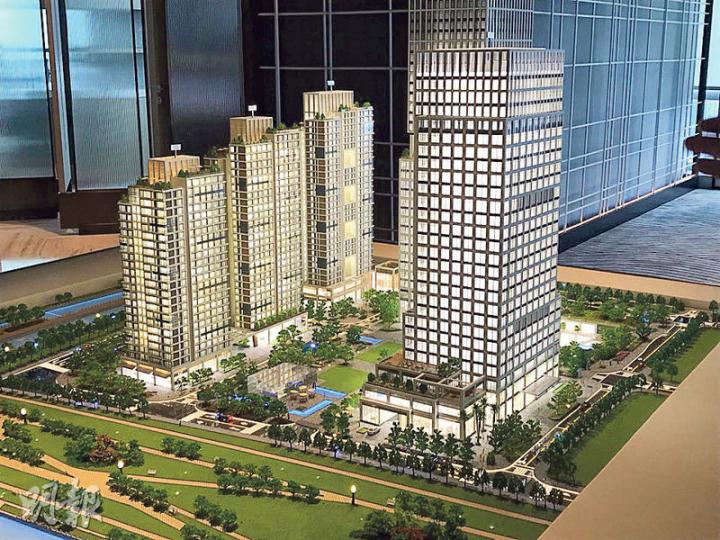 嘉里建設深圳前海嘉里中心,昨對外開放位於深圳的展覽廳,內設項目模型,由3幢公寓及2座寫字樓組成。(謝穎怡攝) 嘉里建設深圳前海嘉里中心,昨對外開放位於深圳的展覽廳,內設項目模型,由3幢公寓及2座寫字樓組成。(謝穎怡攝)