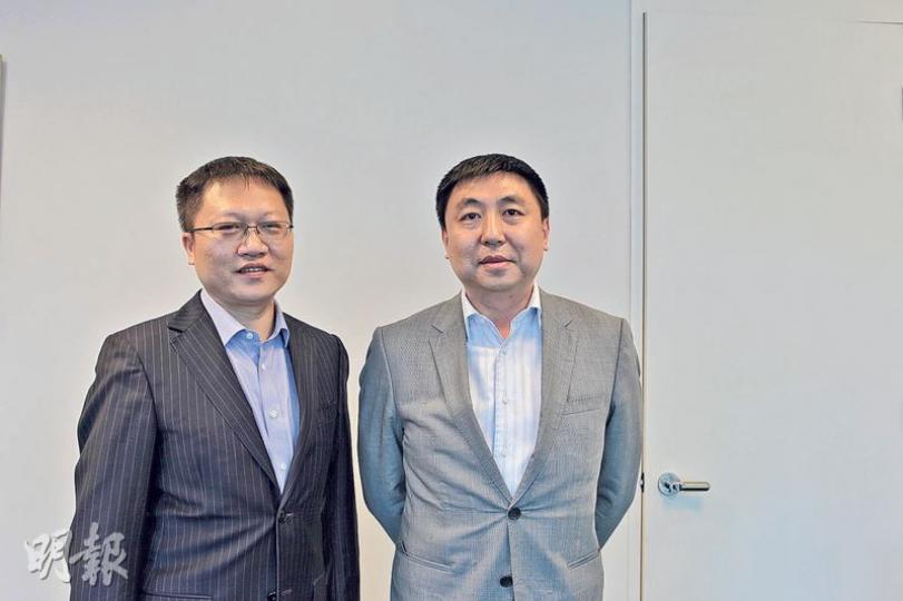 首創鉅大行政總裁馮瑜堅（左）和董事長鍾北辰（右）表示，公司要盡快形成規模，以便快速佔領中國Outlet市場。（武君攝）