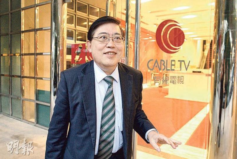 有線新聞及有線體育執董趙應春(圖)稱,昨日相對上月情况正面一點。(鍾林枝攝)有線寬頻昨早停牌,市場憧憬注資有新進展,但直至本報截稿前,有線寬頻未有進一步發出公告交代。主席吳天海則向員工發內部通告,指有線向續牌「踏出重要的一小步」,本周稍後公布細節。(李紹昌攝) 有線新聞及有線體育執董趙應春(圖)稱,昨日相對上月情况正面一點。(鍾林枝攝)有線寬頻昨早停牌,市場憧憬注資有新進展,但直至本報截稿前,有線寬頻未有進一步發出公告交代。主席吳天海則向員工發內部通告,指有線向續牌「踏出重要的一小步」,本周稍後公布細節。(李紹昌攝)