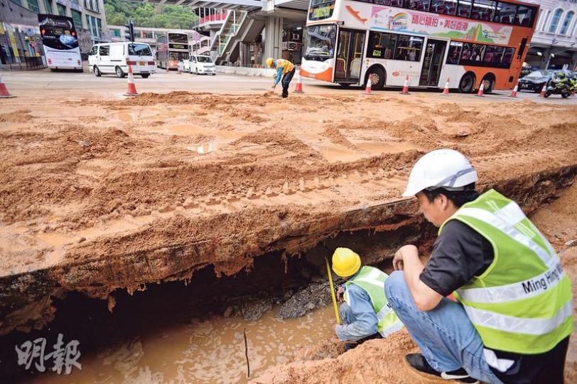 (圖一)(黃志東攝)(圖二)(黃志東攝) (圖一)(黃志東攝)(圖二)(黃志東攝)