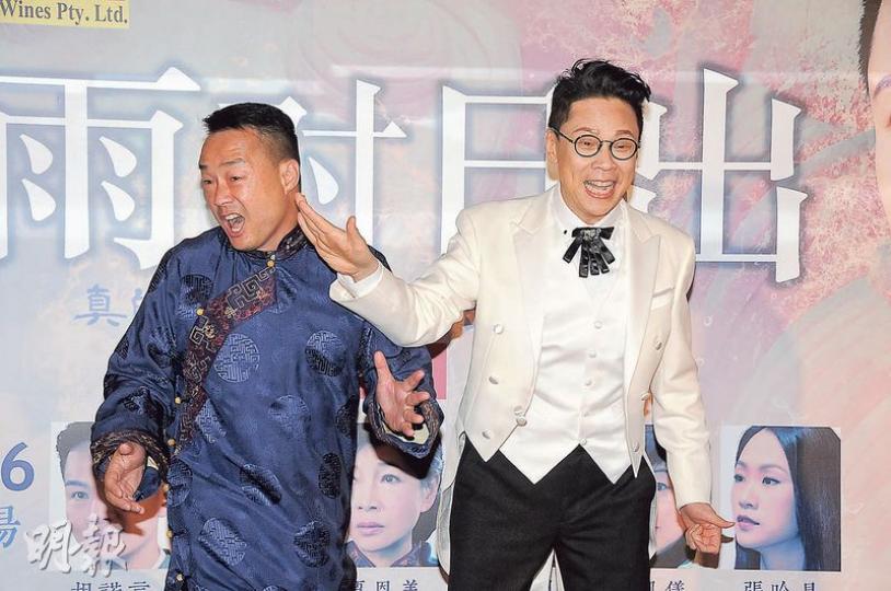 陳志雲即場示範劇中一場掌摑王喜的戲分。(攝影/記者﹕林祖傑)江美儀與胡諾言合作演出舞台劇《雷雨對日出》。(攝影/記者﹕林祖傑) 陳志雲即場示範劇中一場掌摑王喜的戲分。(攝影/記者﹕林祖傑)江美儀與胡諾言合作演出舞台劇《雷雨對日出》。(攝影/記者﹕林祖傑)