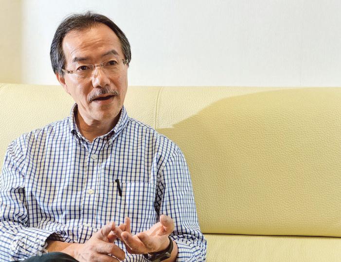 工黨立法會議員張超雄認為,年金對一般市民沒有作用,因為資金較少;相反擁有200萬至300萬元資產的人士,則可借年金自製長俸,形容年金讓高中產人士受惠,但不能幫助基層市民。(劉焌陶攝) 工黨立法會議員張超雄認為,年金對一般市民沒有作用,因為資金較少;相反擁有200萬至300萬元資產的人士,則可借年金自製長俸,形容年金讓高中產人士受惠,但不能幫助基層市民。(劉焌陶攝)