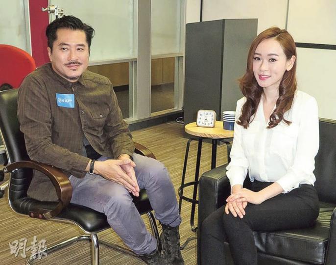 邵仲衡與楊思琦合作拍ViuTV劇集《詭探》,前者飾演茅山師傅,後者客串扮演心理醫生。(攝影/記者﹕鍾一虹) 邵仲衡與楊思琦合作拍ViuTV劇集《詭探》,前者飾演茅山師傅,後者客串扮演心理醫生。(攝影/記者﹕鍾一虹)