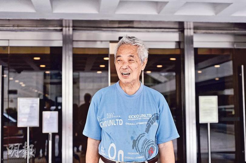 郭卓堅(圖)昨得知敗訴後表示,預計須支付約300萬元訟費,但他表示不擔心會破產,更稱「呢次爭取我唔係為自己,我係為大眾」。(馮凱鍵攝) 郭卓堅(圖)昨得知敗訴後表示,預計須支付約300萬元訟費,但他表示不擔心會破產,更稱「呢次爭取我唔係為自己,我係為大眾」。(馮凱鍵攝)