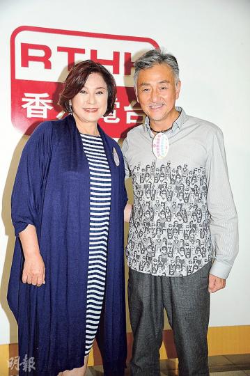 黃淑儀(左)和吳岱融前晚到港台出席母親節音樂會。(攝影/記者:陳釗) 黃淑儀(左)和吳岱融前晚到港台出席母親節音樂會。(攝影/記者:陳釗)