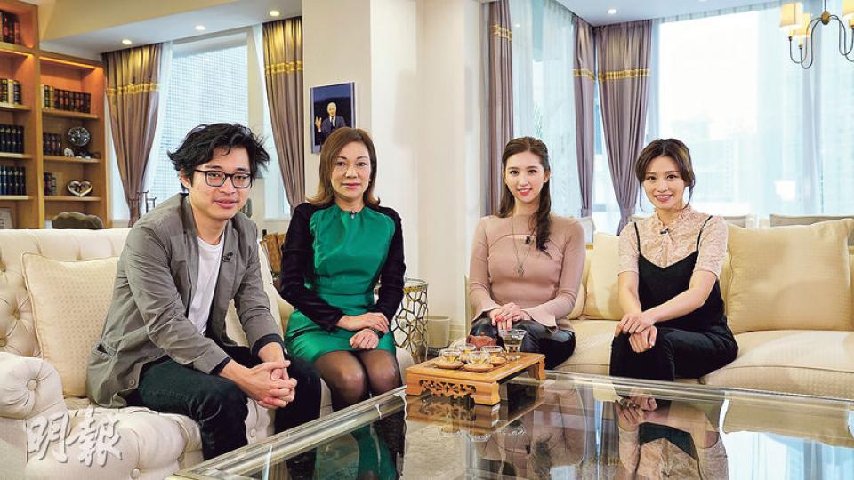 何傲芝姊妹為奇妙電視主持的新節目訪問林作(左)。(攝影:娛樂組) 何傲芝姊妹為奇妙電視主持的新節目訪問林作(左)。(攝影:娛樂組)