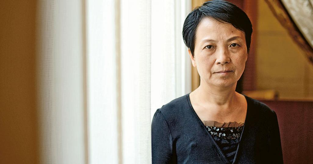 李旺陽妹妹李旺玲早前接受本報訪問,她擔心5年前哥哥的一幕會降臨自己身上,強調無論如何都不會自殺,要替哥哥見證民主中國。(明報記者攝) 李旺陽妹妹李旺玲早前接受本報訪問,她擔心5年前哥哥的一幕會降臨自己身上,強調無論如何都不會自殺,要替哥哥見證民主中國。(明報記者攝)