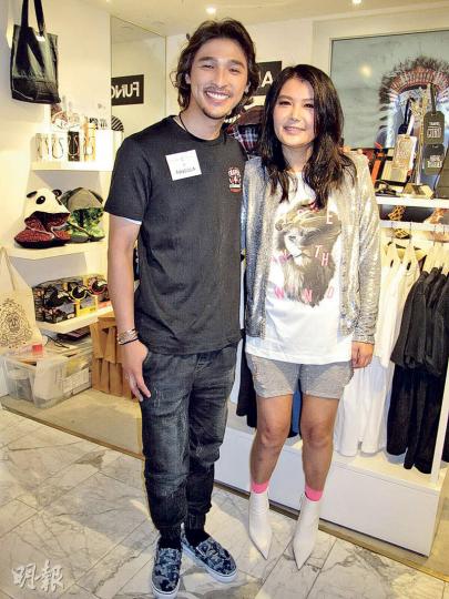 杜如風笑言產品好賣將與緋聞男友黃又南結婚。(攝影鎅O者:柯美) 杜如風笑言產品好賣將與緋聞男友黃又南結婚。(攝影鎅O者:柯美)