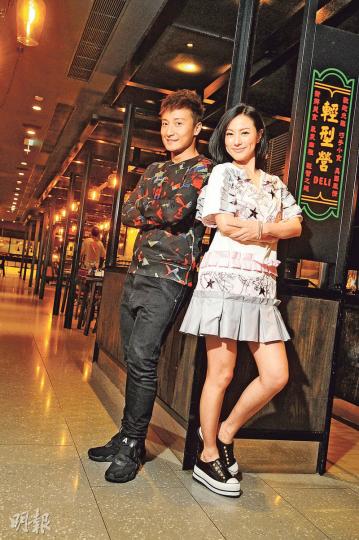 首次跟劉心悠在銀幕上合作,方力申大讚拍檔專業又勤力。(攝影:孫華中)新片第一日開工便拍親嘴戲,方力申與劉心悠也沒有感到尷尬。(攝影:孫華中)衛詩雅(左起)、楊思琦、張可頤及劉心悠於新片中合作擦出火花。(攝影:孫華中) 首次跟劉心悠在銀幕上合作,方力申大讚拍檔專業又勤力。(攝影:孫華中)新片第一日開工便拍親嘴戲,方力申與劉心悠也沒有感到尷尬。(攝影:孫華中)衛詩雅(左起)、楊思琦、張可頤及劉心悠於新片中合作擦出火花。(攝影:孫華中)