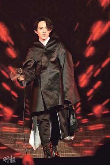 林宥嘉昨晚在紅館舉行演唱會,以3首快歌揭開序幕。(攝影﹕鍾偉茵) 林宥嘉昨晚在紅館舉行演唱會,以3首快歌揭開序幕。(攝影﹕鍾偉茵)