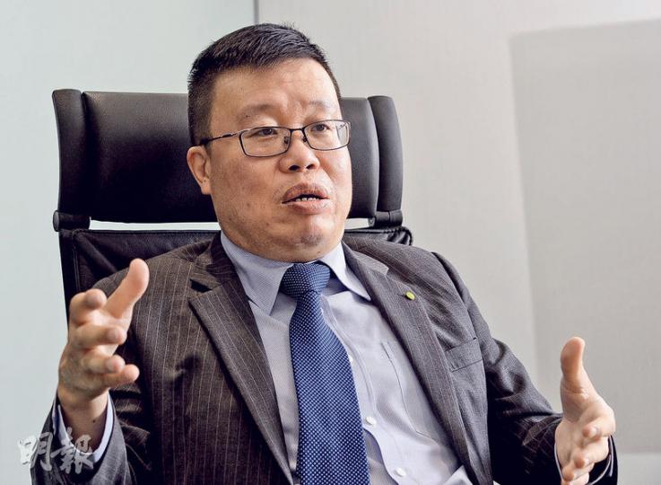 黎嘉恩建議,企業若遇到困難,並看到有空間可以借助重組解決問題時,需要早些尋求專業顧問幫手。(劉焌陶攝) 黎嘉恩建議,企業若遇到困難,並看到有空間可以借助重組解決問題時,需要早些尋求專業顧問幫手。(劉焌陶攝)