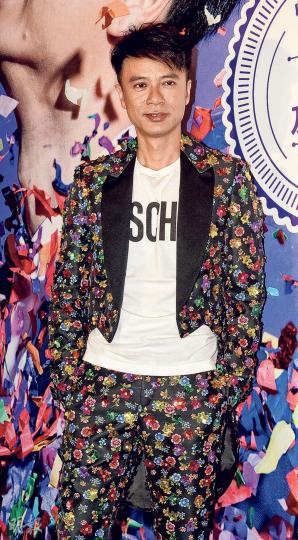李克勤宣布9月紅館演唱會加開2場,暫時共開6場。(攝影﹕黃梓烜) 李克勤宣布9月紅館演唱會加開2場,暫時共開6場。(攝影﹕黃梓烜)