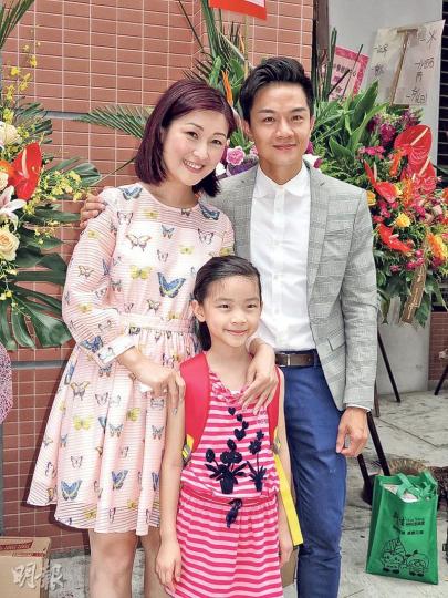 胡諾言與太太陳琪表示大女芷苓自行決定,沒有去Celine爸爸的音樂學校學唱歌。(攝影/記者:鍾一虹) 胡諾言與太太陳琪表示大女芷苓自行決定,沒有去Celine爸爸的音樂學校學唱歌。(攝影/記者:鍾一虹)