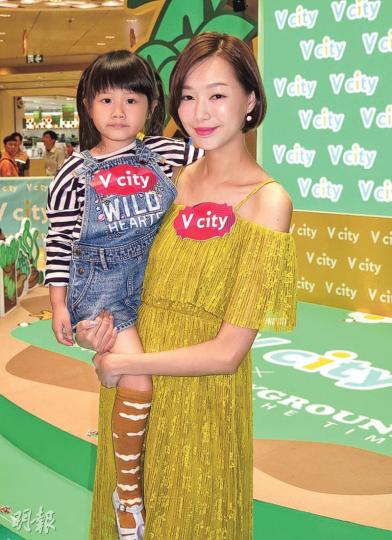 趙頌茹也想細女愛希體驗她的工作。(攝影/記者:楊安莉) 趙頌茹也想細女愛希體驗她的工作。(攝影/記者:楊安莉)