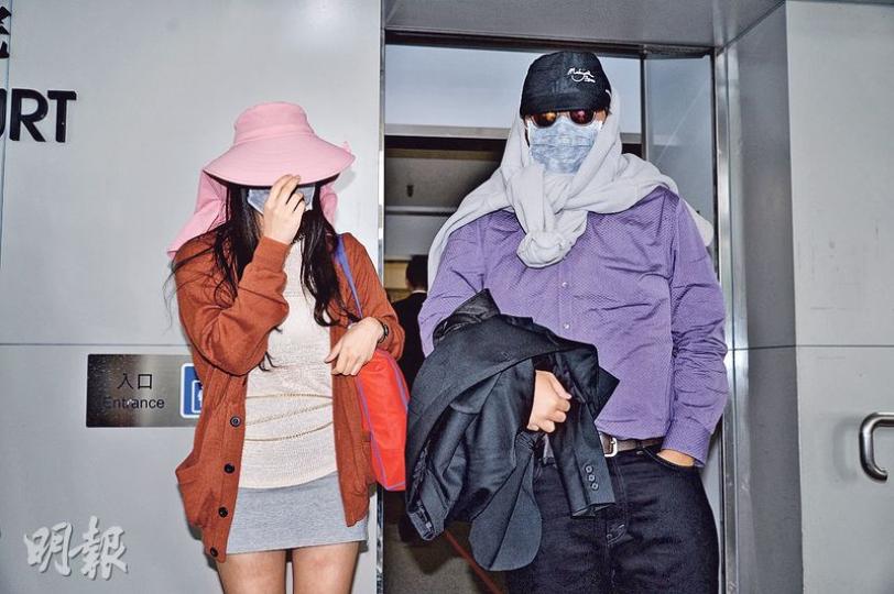 死者陳宛琳的女兒楊珮瑩(左)及兒子楊佳叡(右)昨日出庭作供,兩人憶述母親接受注射後,當晚感到十分不適。楊珮瑩稱,母親被送入深切治療部前,她沒想過母親的情况「有咁嚴重」。(蘇智鑫攝) 死者陳宛琳的女兒楊珮瑩(左)及兒子楊佳叡(右)昨日出庭作供,兩人憶述母親接受注射後,當晚感到十分不適。楊珮瑩稱,母親被送入深切治療部前,她沒想過母親的情况「有咁嚴重」。(蘇智鑫攝)