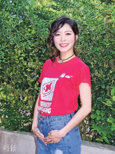 賴慰玲自懷孕後體重增加10磅,又自爆懷孕初期出現嘔吐情况。(攝影/記者:林蘊兒) 張致恆(左)與賴慰玲(右)昨日出席滑浪公開賽活動,但兩人也沒有下水。(攝影/記者:林蘊兒) 賴慰玲自懷孕後體重增加10磅,又自爆懷孕初期出現嘔吐情况。(攝影/記者:林蘊兒) 張致恆(左)與賴慰玲(右)昨日出席滑浪公開賽活動,但兩人也沒有下水。(攝影/記者:林蘊兒)