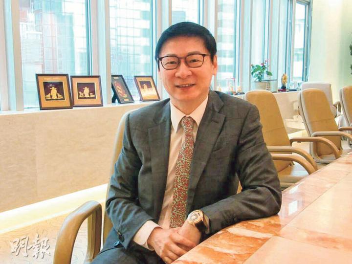 百利保執行董事兼首席營運官范統表示,因為較難看透當前的樓市發展,所以集團已經將部分資金調撥到美國市場發展,並正籌備參與美國紐約一個綜合項目發展。(陳偉燊攝) 百利保執行董事兼首席營運官范統表示,因為較難看透當前的樓市發展,所以集團已經將部分資金調撥到美國市場發展,並正籌備參與美國紐約一個綜合項目發展。(陳偉燊攝)