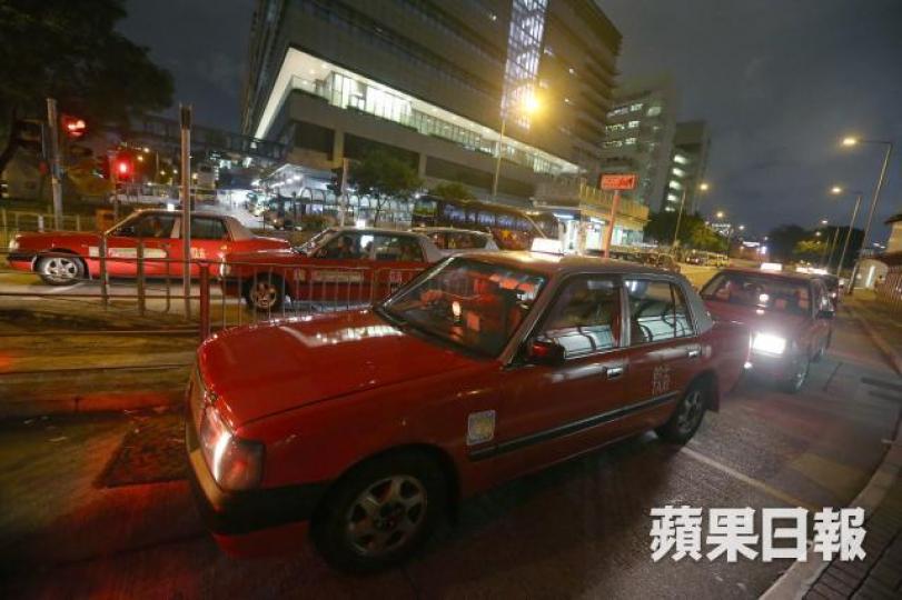 ■的士服務態度一直備受市民關注。
■的士服務態度一直備受市民關注。